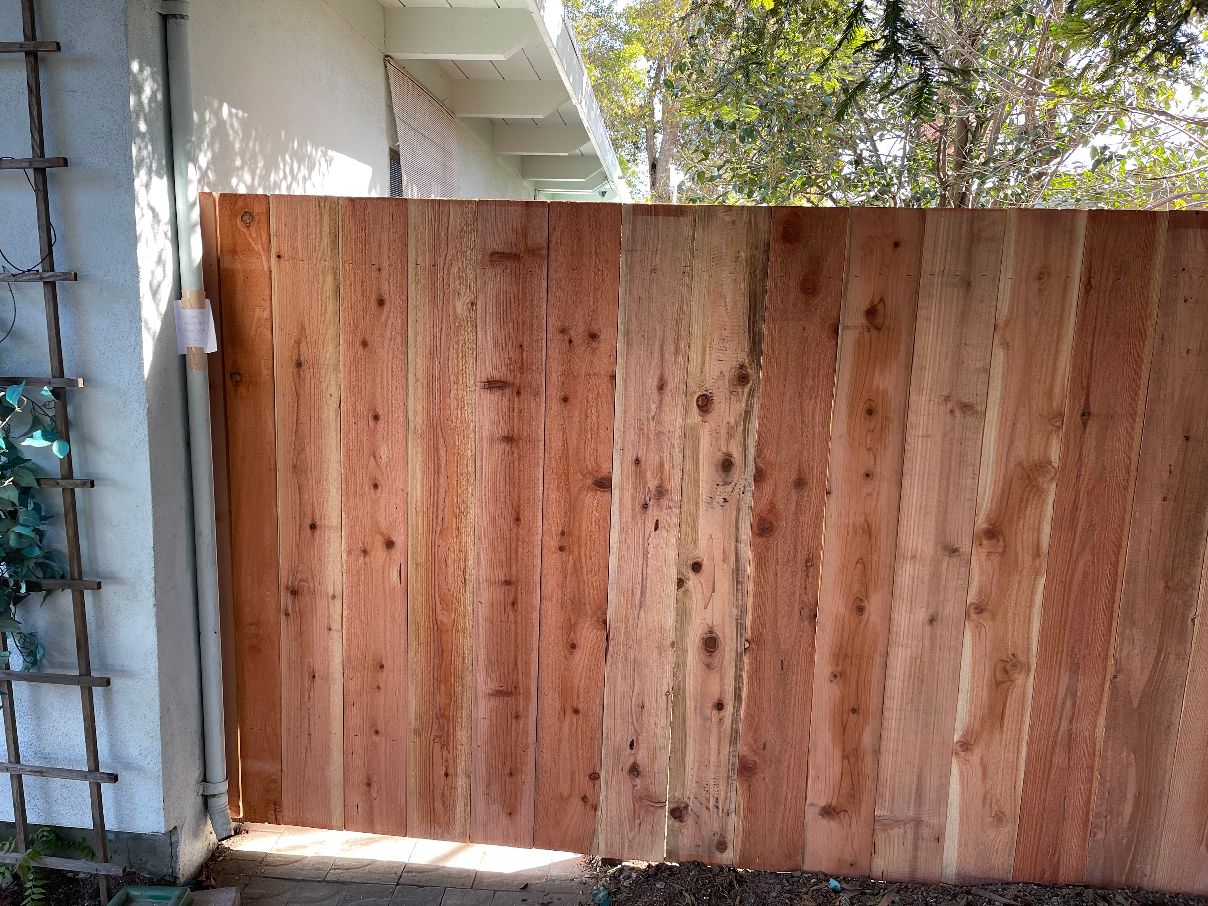 Gate Nail On Flat Top 6' Front