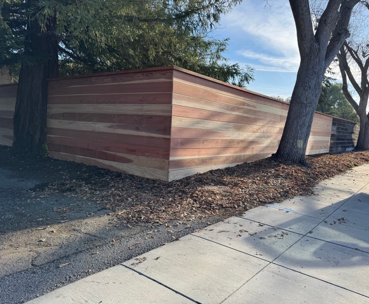 Custom 1x8 Lap Board Horizontal Fence