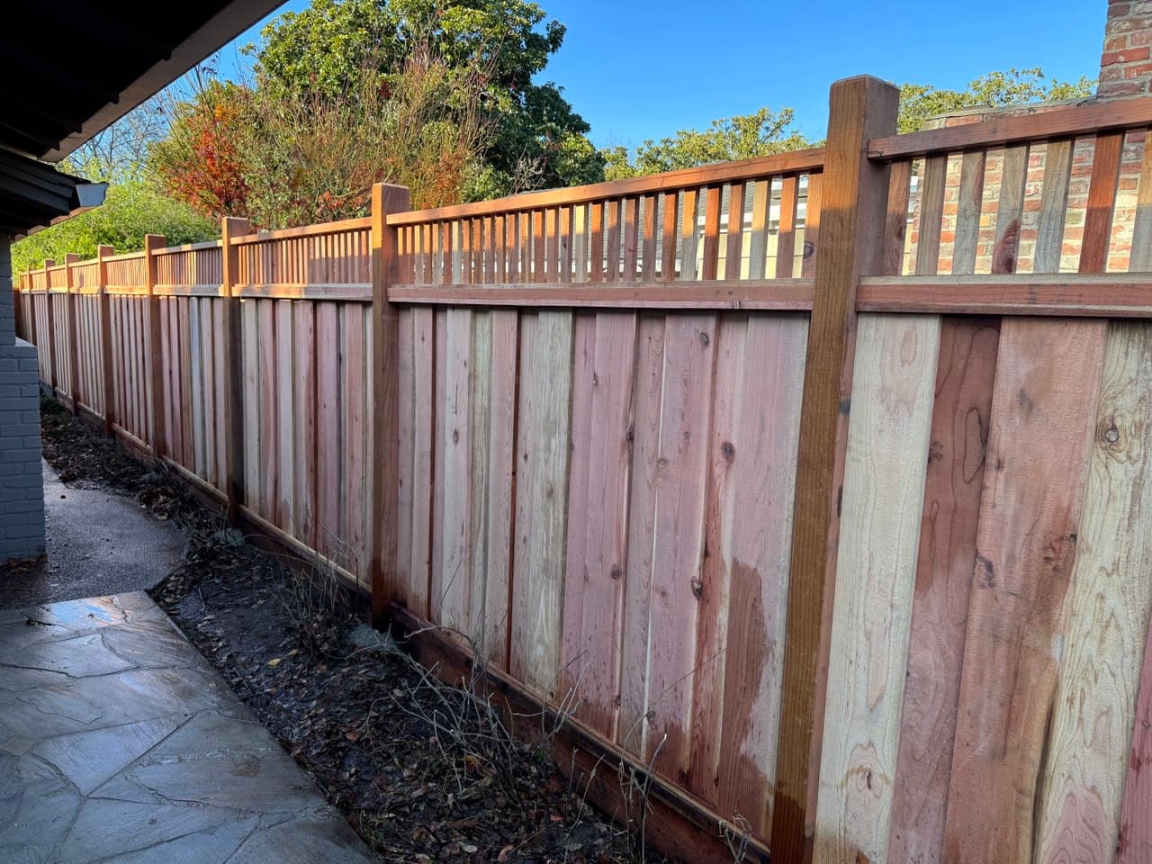 All Redwood 6'+1' 1x2 Top With 4x6 Chamfered Posts