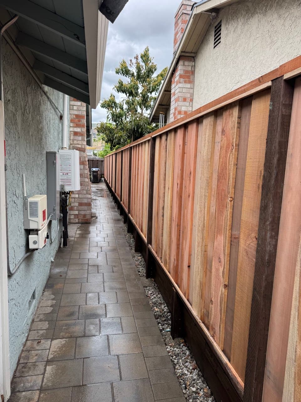 6' Board On Board  No Room Retaining Wall