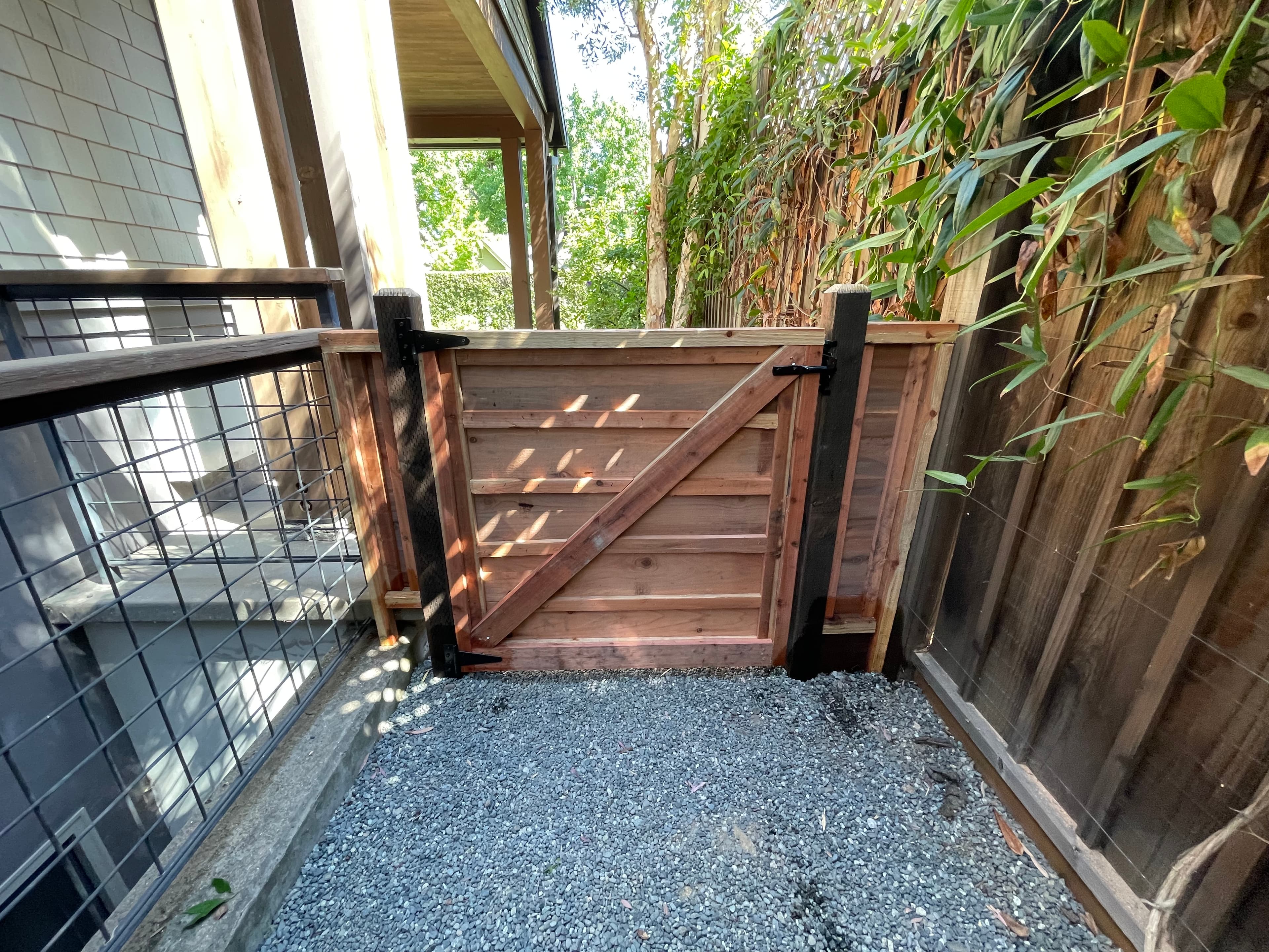 Horizontal Board+Batten Gate Rear